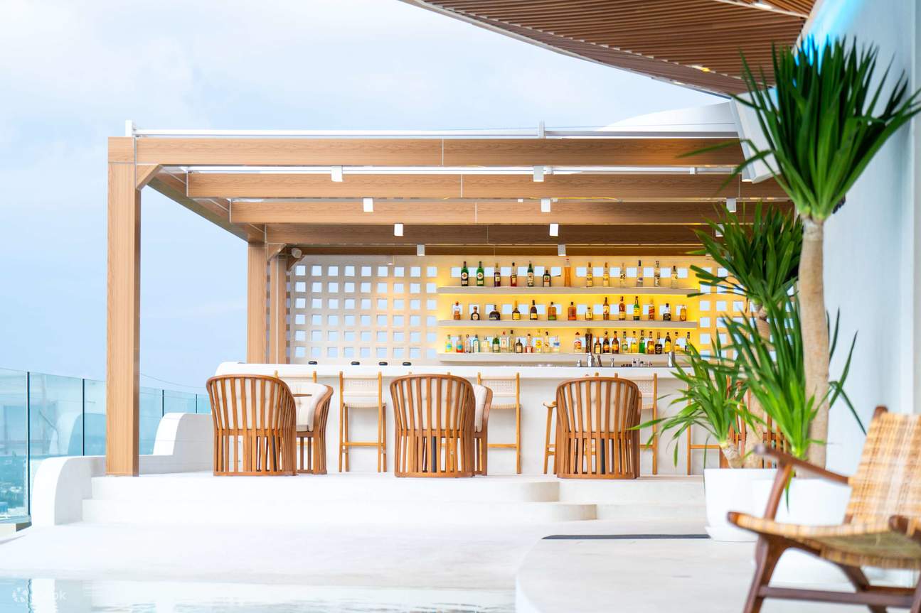 Afternoon Tea at Barracuda Sky Gala Bar, Akara Hotel Pattaya