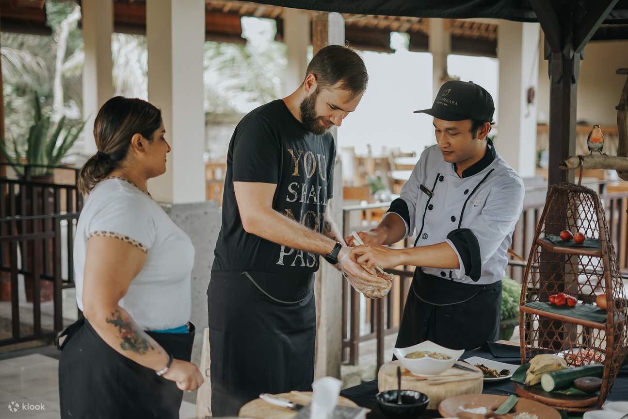Balinesischer Kochkurs im The Kumbuh Restaurant Ubud