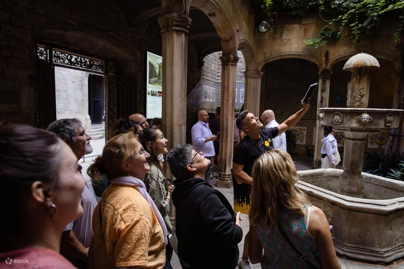 Tur Jalan Kaki Gothic Quarter & El Born - Klook