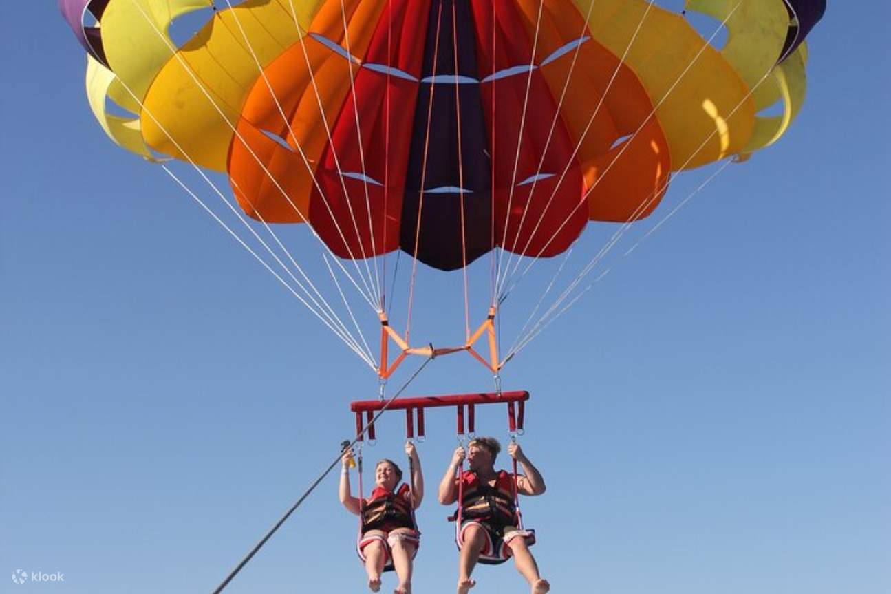 Parasailing: Fliegen Sie hoch in den Himmel mit privatem Transfer – Sharm El Sheikh