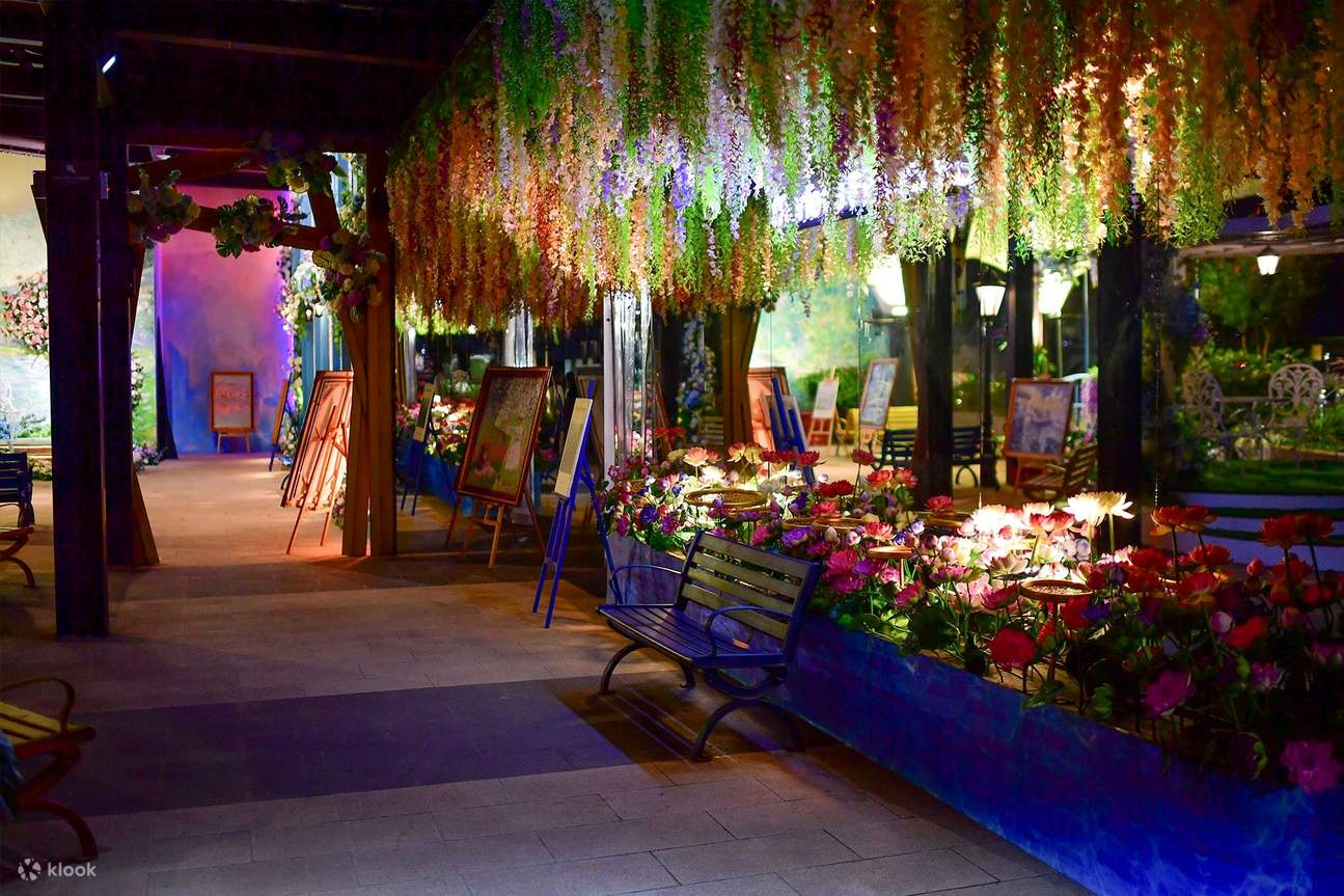 Световое шоу «Клод Моне: Опыт искусства»