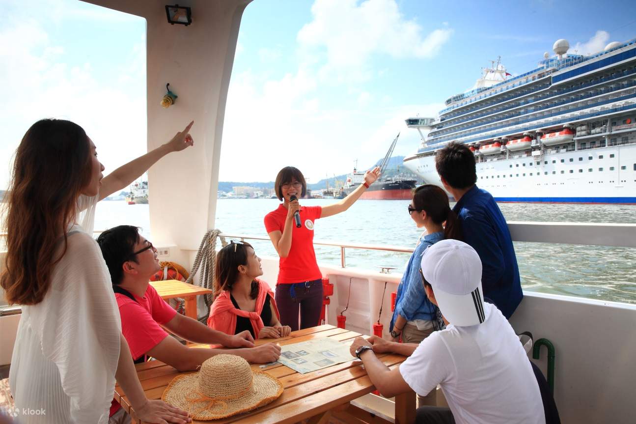 Du thuyền Cao Hùng