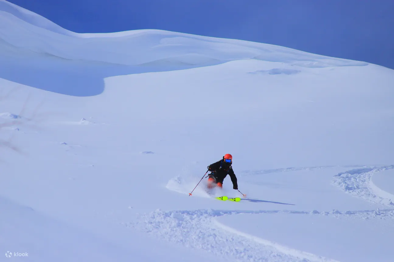 富良野滑雪场中英文私人滑雪教练及摄影服务