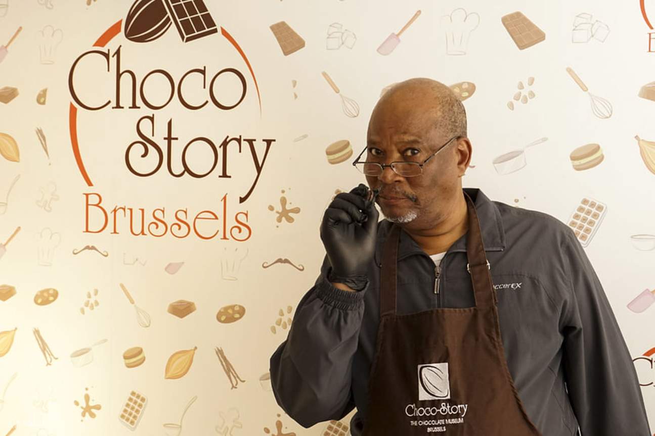 當您脱模朱古力並將您的可食用傑作帶回家時，您會感到成就感