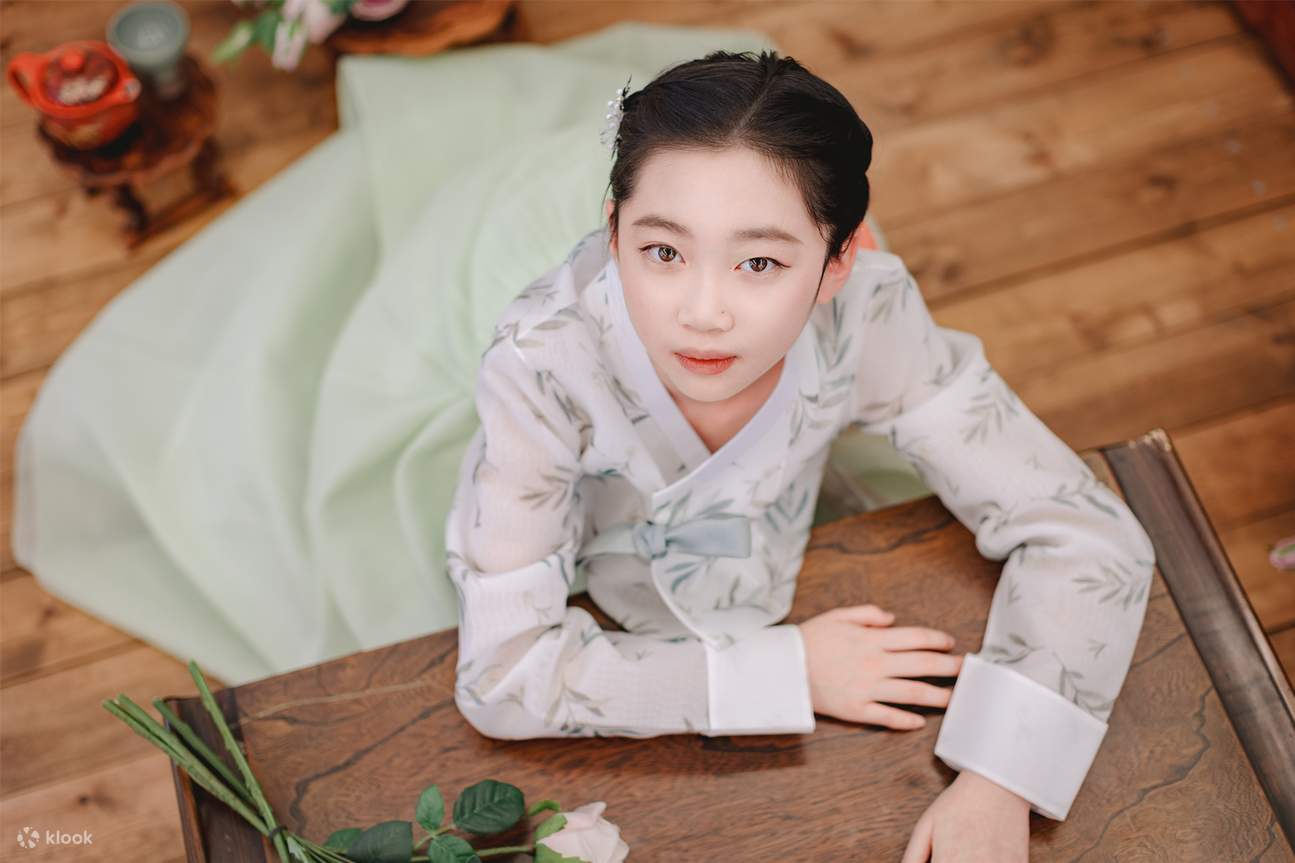 Traditional Hanbok Indoor Studio Photoshoot Experience in Jeju