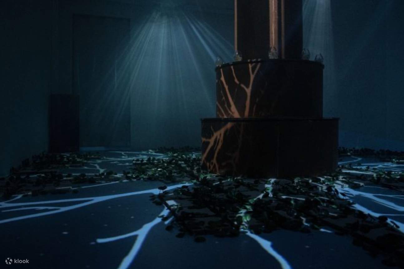 メディアアート＆香水セレクション展示室