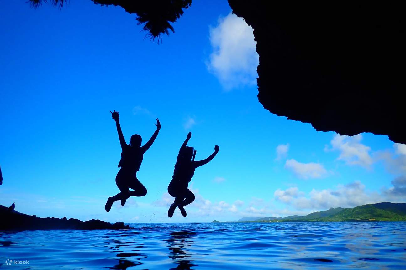 [Đảo Ishigaki/1 ngày] Trọn vẹn một ngày khám phá biển và sông! Chèo SUP/ca nô tại rừng ngập mặn (di sản thiên nhiên) & Lặn biển ngắm hang động Xanh