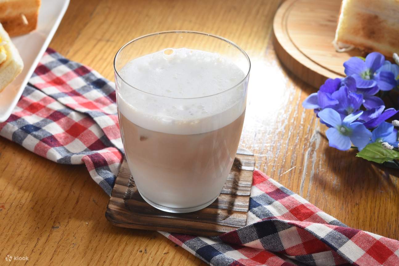 Chulu Milk Tea at Drunk Brunch, Guting Station