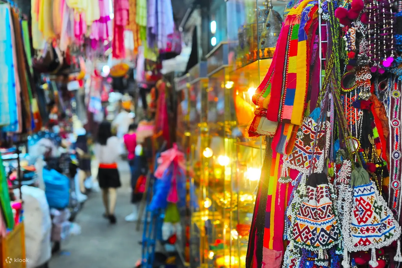The ultimate Chatuchak shopping guide - conquer the weekend market in 5  hours with your BFFs!