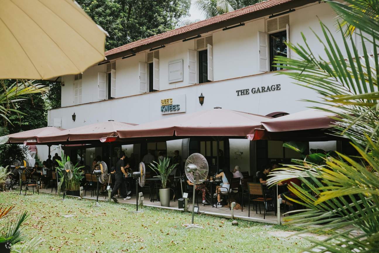 Bee's Knees at The Garage in Singapore Botanic Gardens - Klook