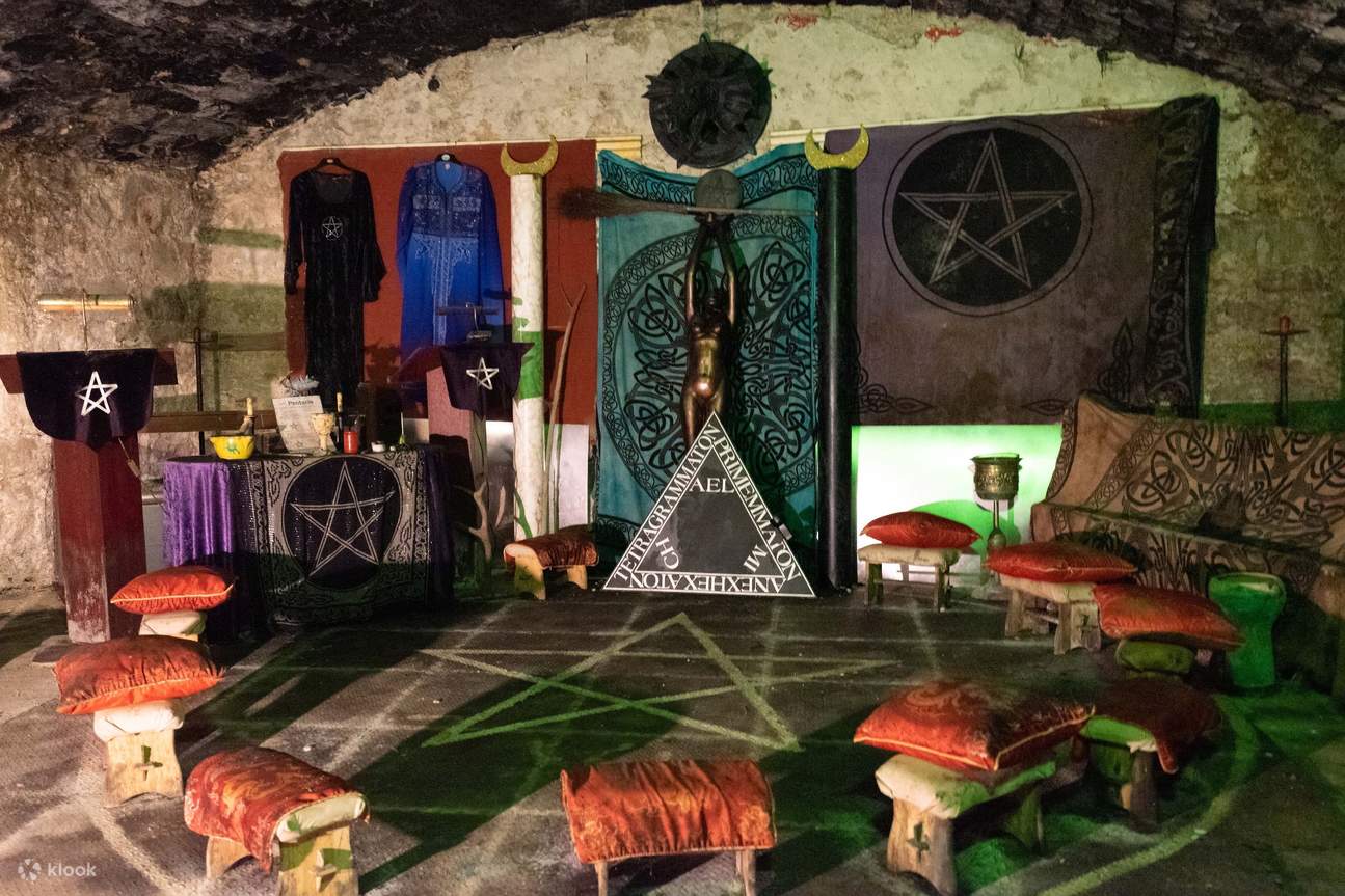 The Edinburgh Vaults & Graveyard Tour Klook Singapore