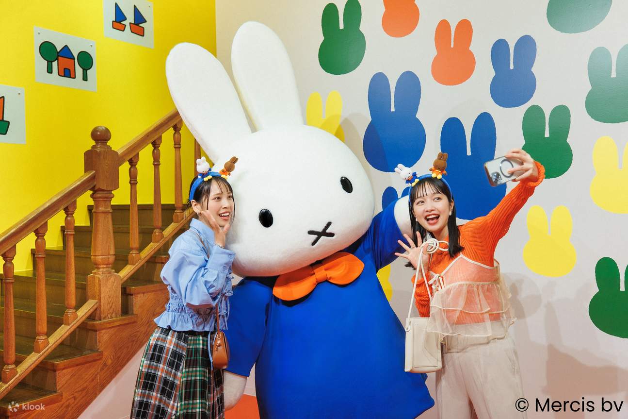 [Greeting Gallery] Meet with Miffy at European style art gallery-like place and have heart pounding experience