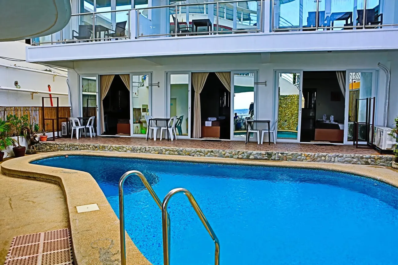Open Water Diver in Puerto Galera with PADI 5 Star IDC Resort