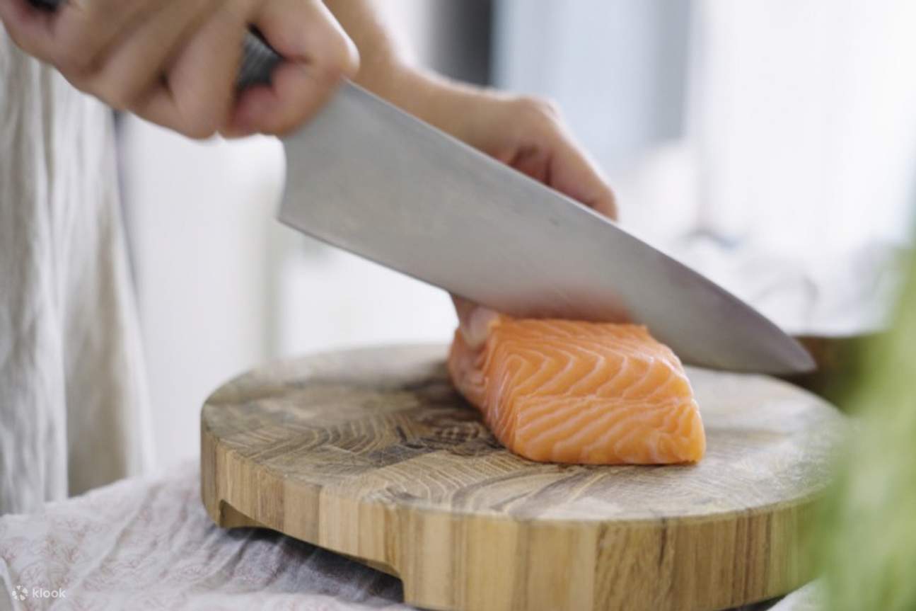 韓国風ソースのマリネサーモン