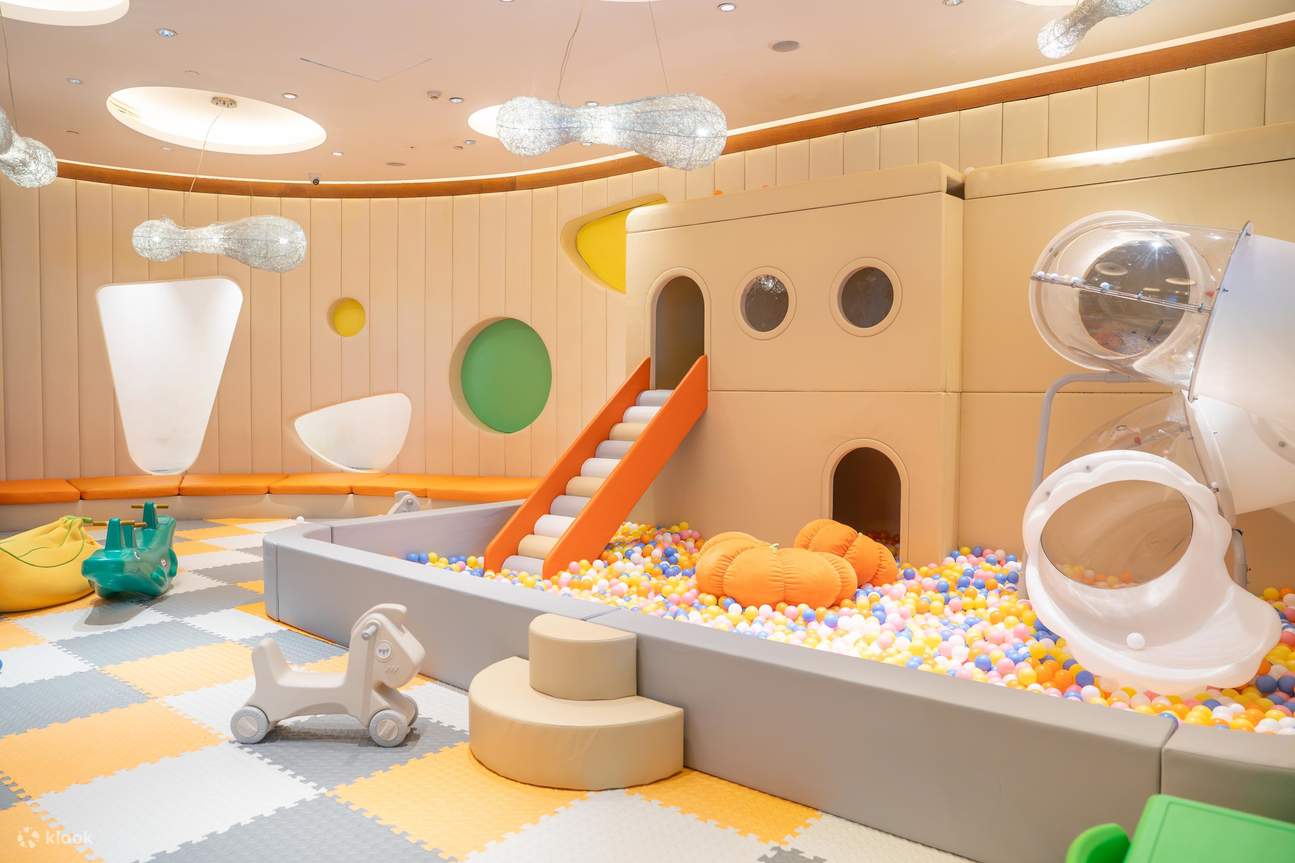 長白山萬達錦華度假酒店住宿套餐（含早餐+滑雪+温泉+接送機）