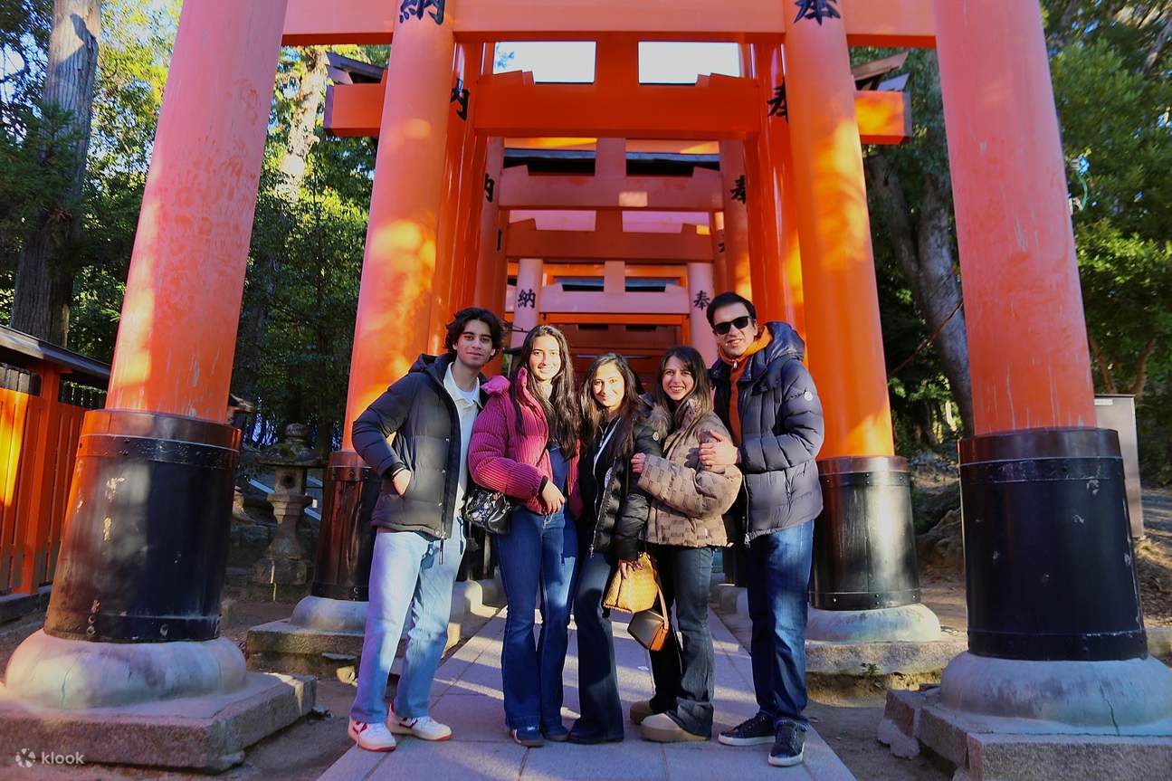 Kyoto Fushimi Inari Shrine Photography Experience