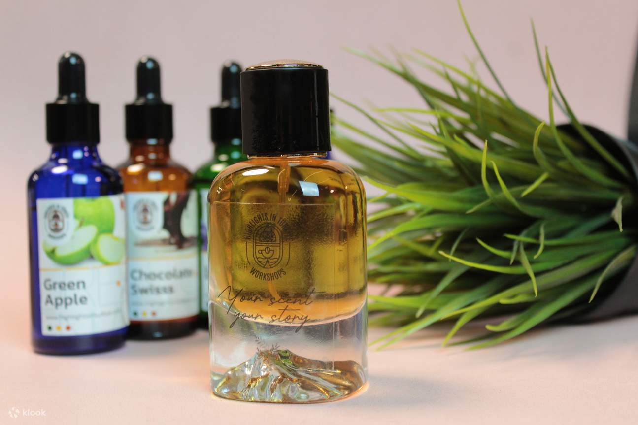 ¿Tiene alguna pregunta o necesita ayuda con la app?

Estamos disponibles todos los días de 10:00-19:00.

Llámenos: +34 91 769 87 00
Escríbanos: info@madridcitytour.es
Visítenos: C/ Felipe IV, 1. 28014 Madrid