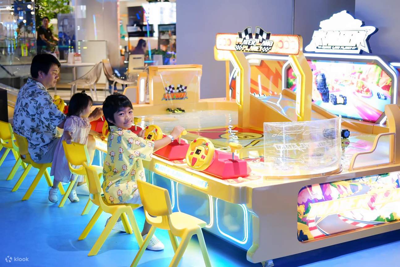 โซนเกม • สนุกได้ทั้งครอบครัว เหมาะสำหรับทุกเพศทุกวัย