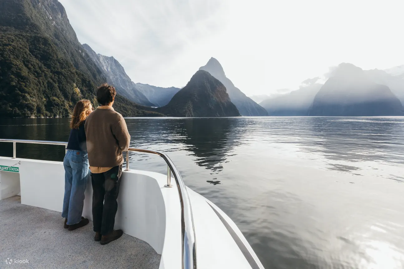 米尔福德峡湾游船之旅