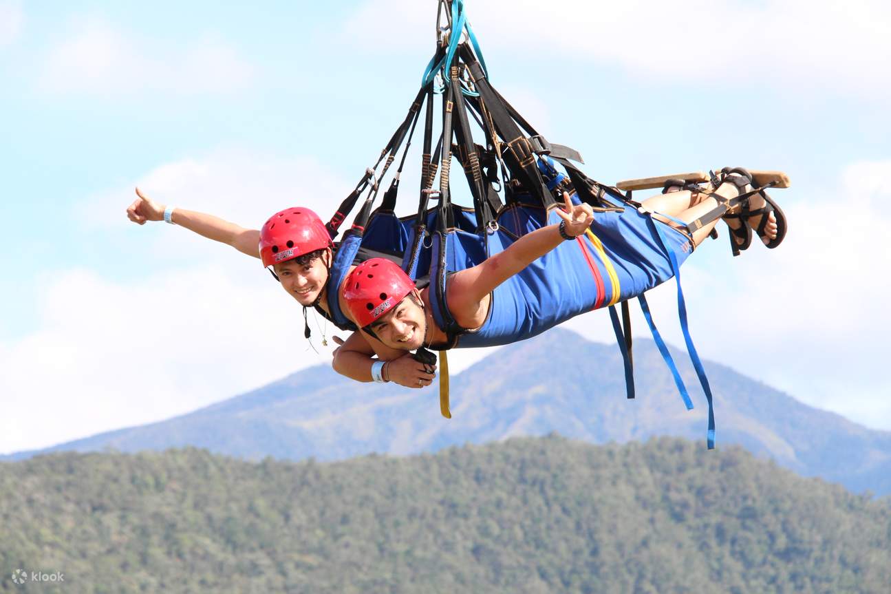 Explorez tout ce que CDO a à offrir, comme le Dahilayan Adventure Park
