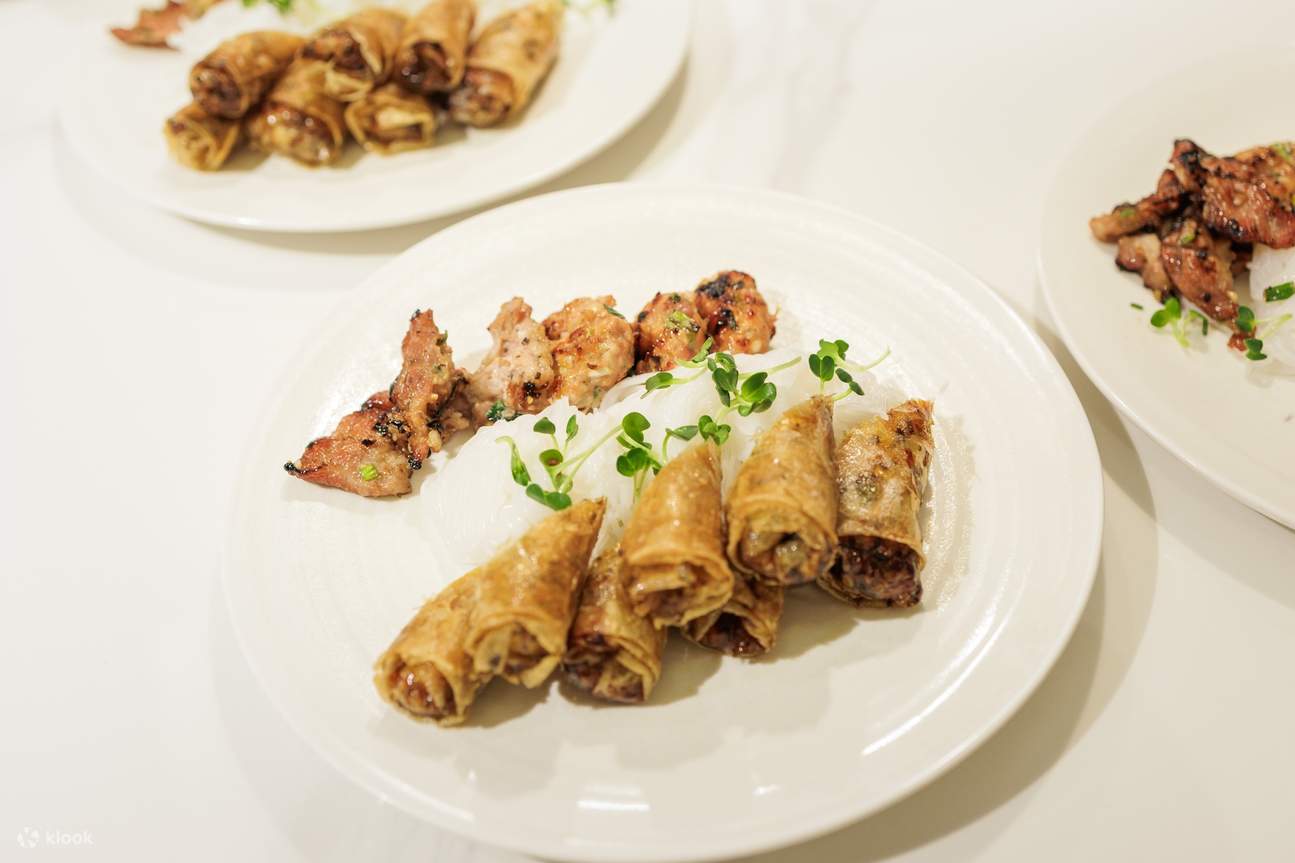 Vietnamese Cooking Class with Market Tour at Sense Food Lab Hanoi