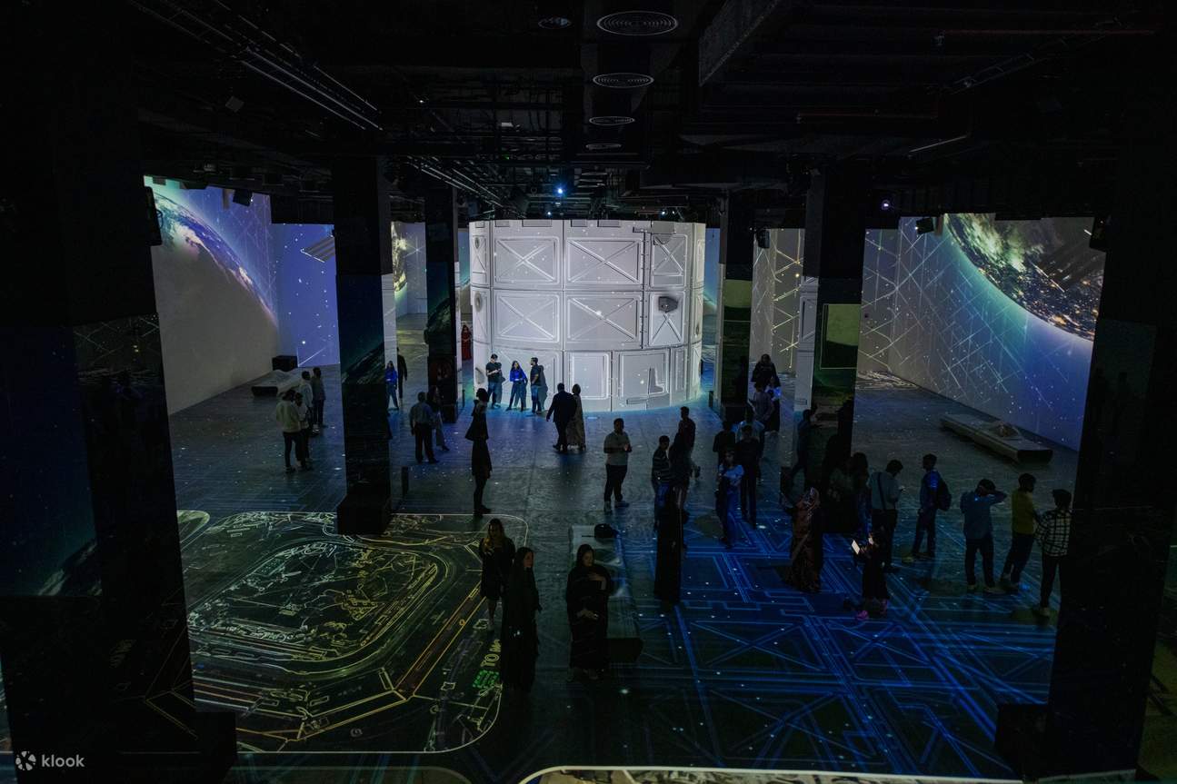 Van Gogh Immersive Digital Art Exhibition at Infinity des Lumieres ...