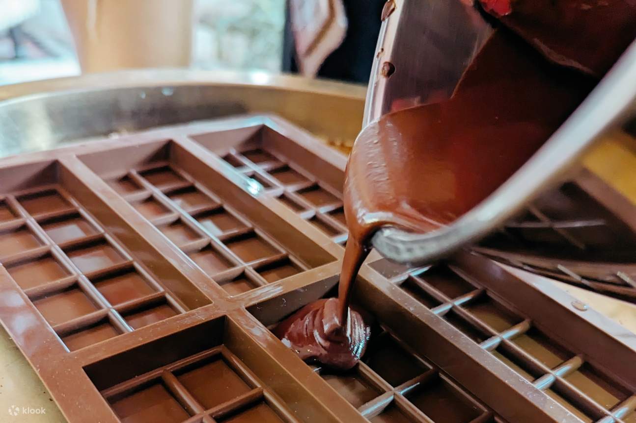 サンダウナーでのビーントゥバーチョコレート作りワークショップ