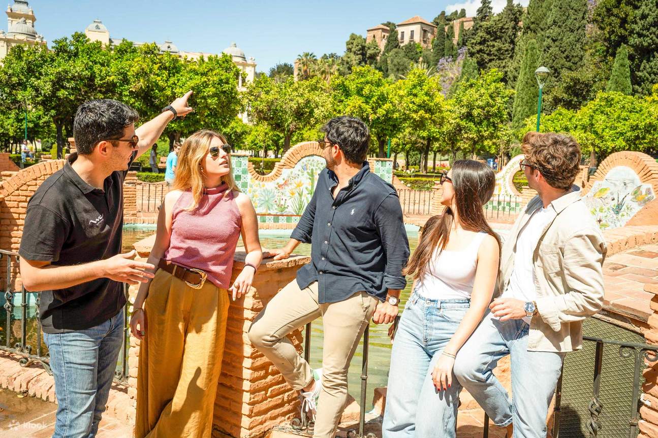 Malaga Gastronomic Tour: Tapas, Wine & Rooftops