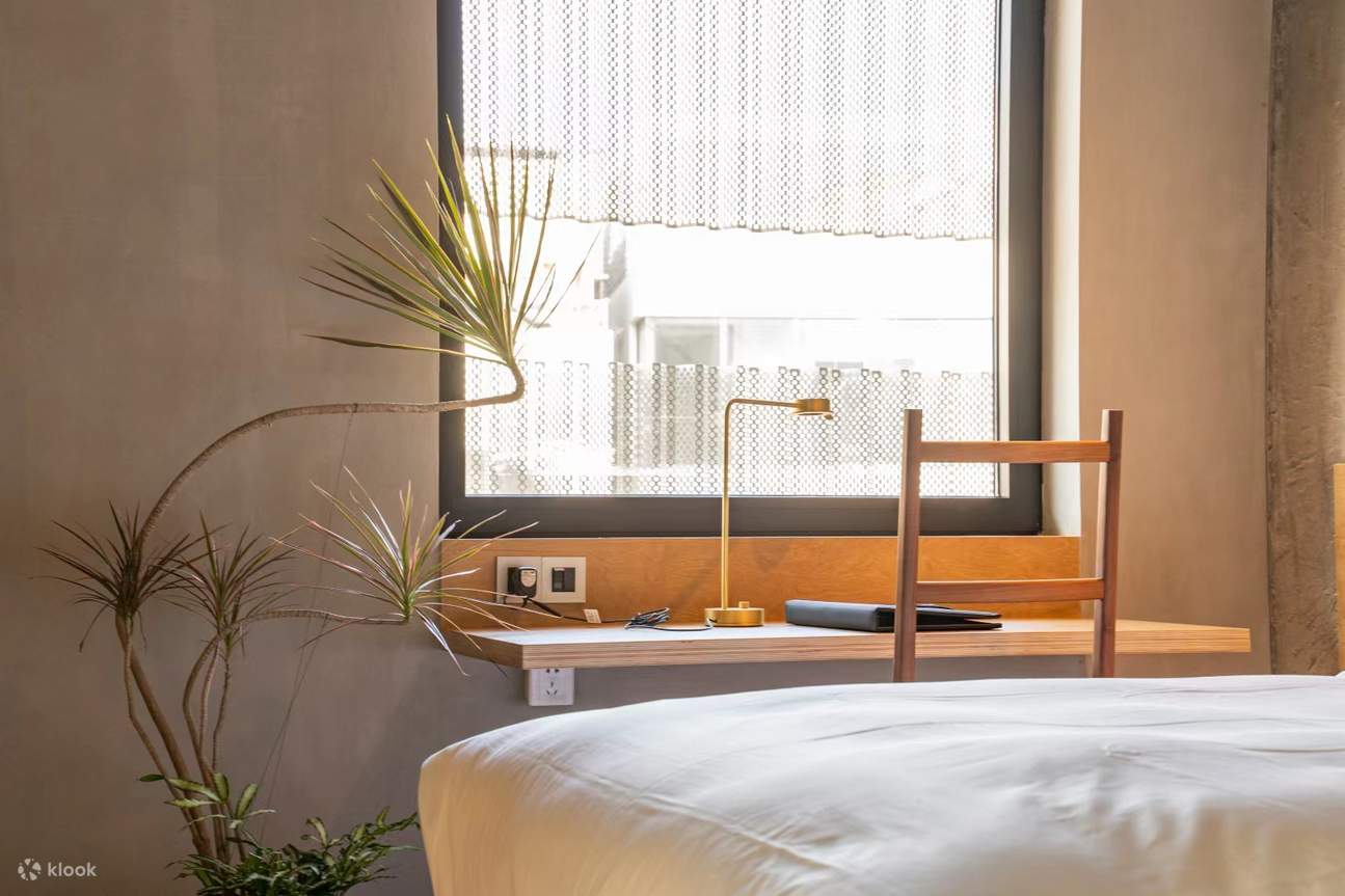 The bathtub named IMMERSION comes from the Italian brand AGAPE. The design of the bathtub adopts the most streamlined outline and lines to create an elegant proportion, allowing passengers to enjoy a relaxing bathing experience like a hot spring spa at ni