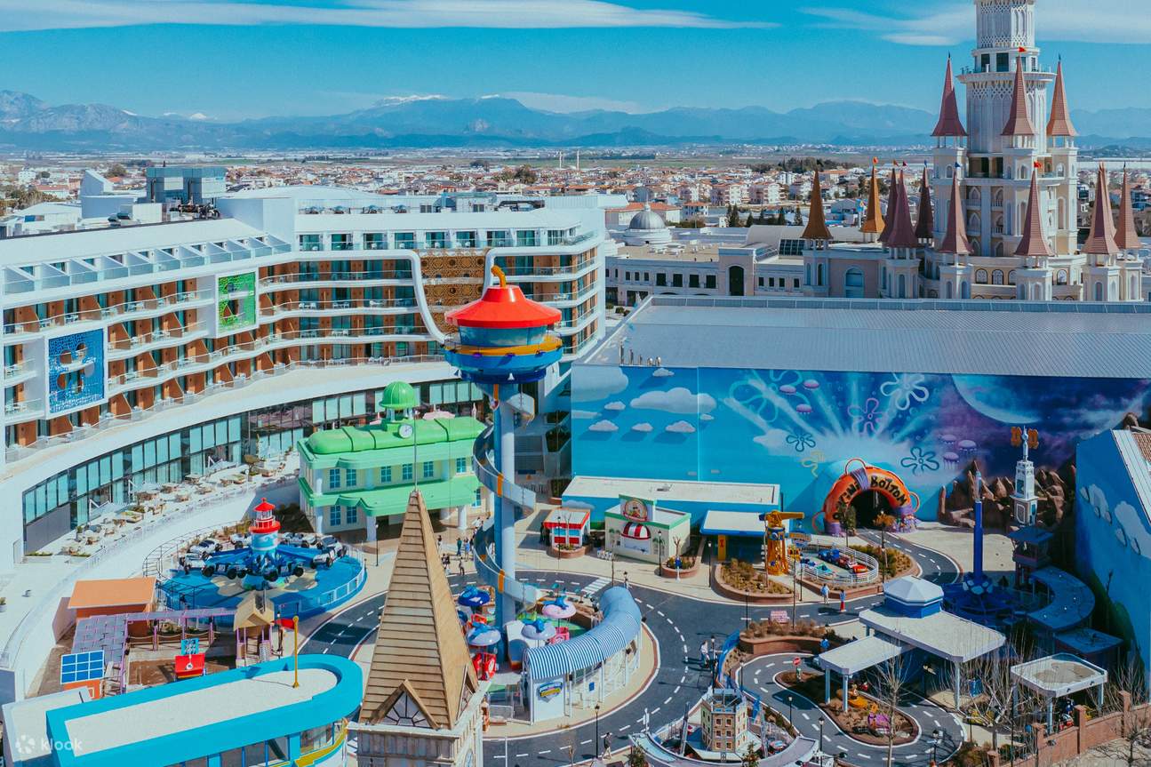 Kemasukan The Land of Legends Theme Park di Turki