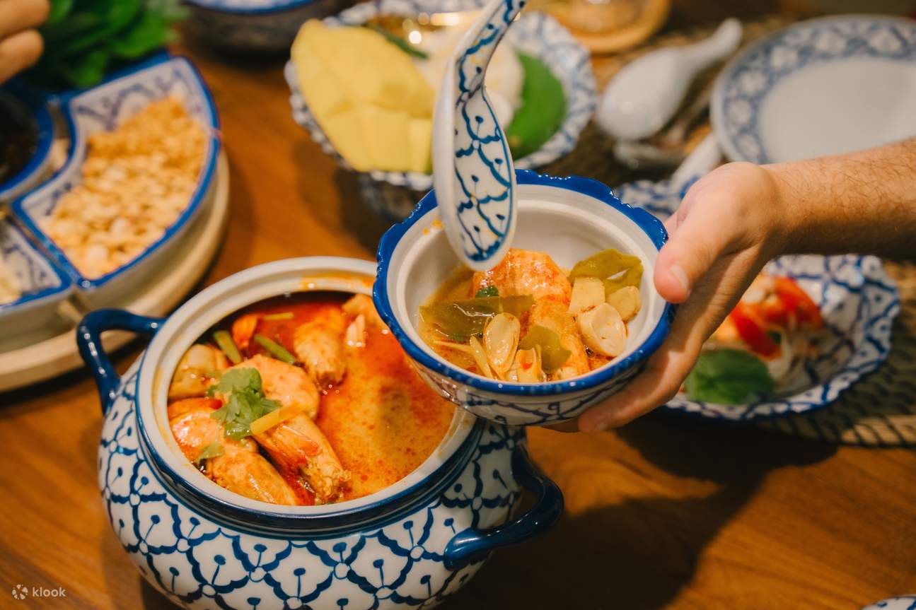 タイは、人々の生活が食に溶け込んだ、まさに味の国です。