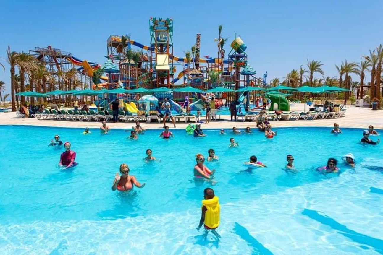 สวนน้ำมากาดี วอเตอร์ เวิลด์ พร้อมอาหารกลางวันและบริการรับส่ง - ฮูร์กาดา