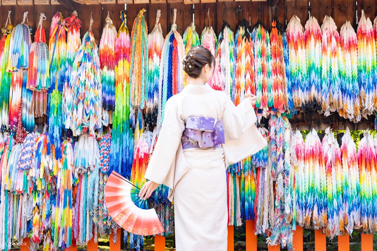 和服租赁体验（京都／爱和服 伏见稻荷店提供）