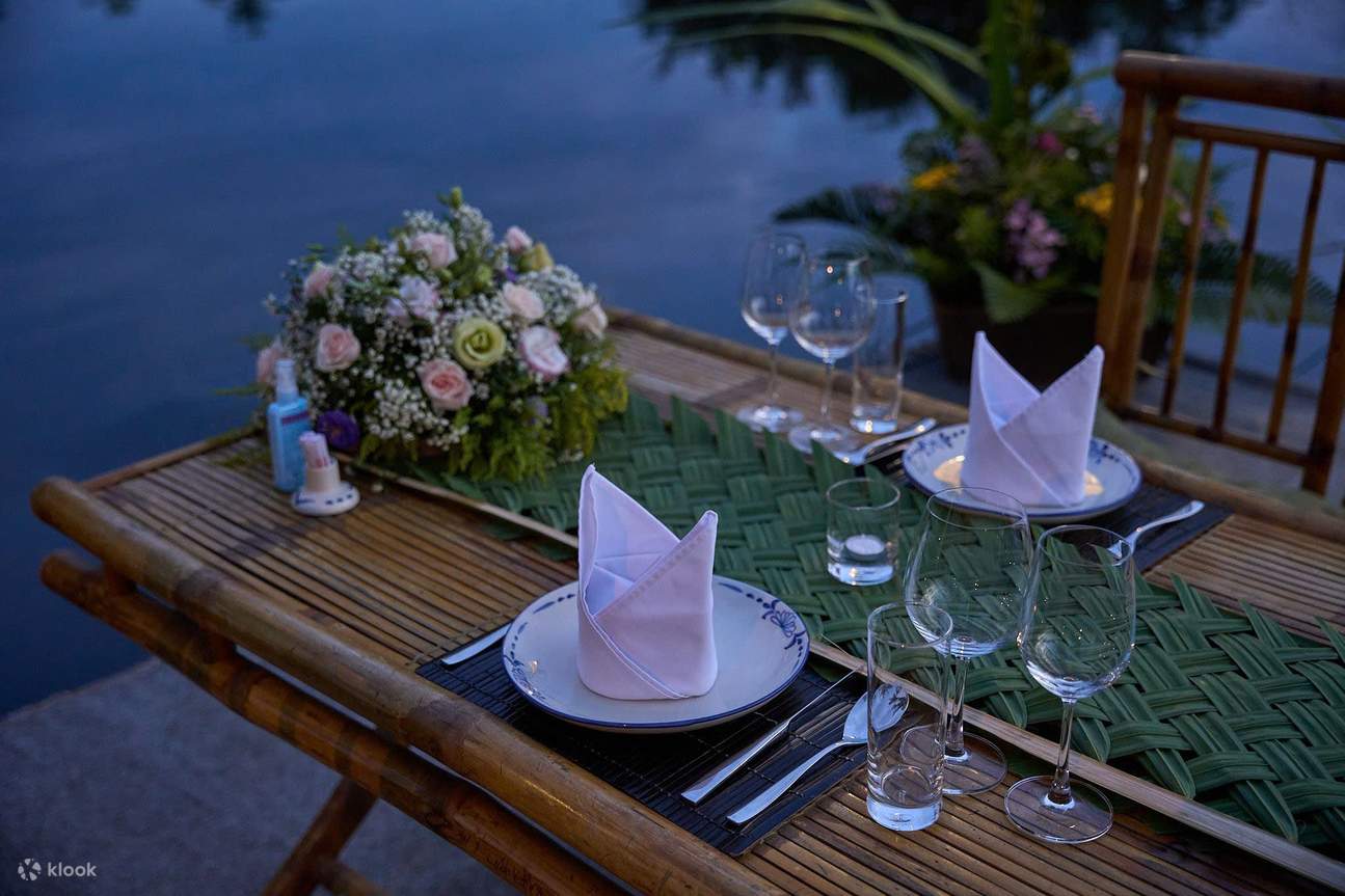 Dîner en radeau de bambou avec coucher de soleil et expérience de bateau panier à Hội An