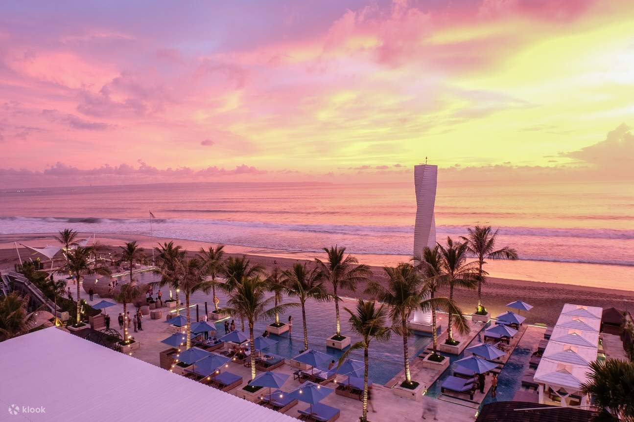 puesta de sol en el club de playa vue