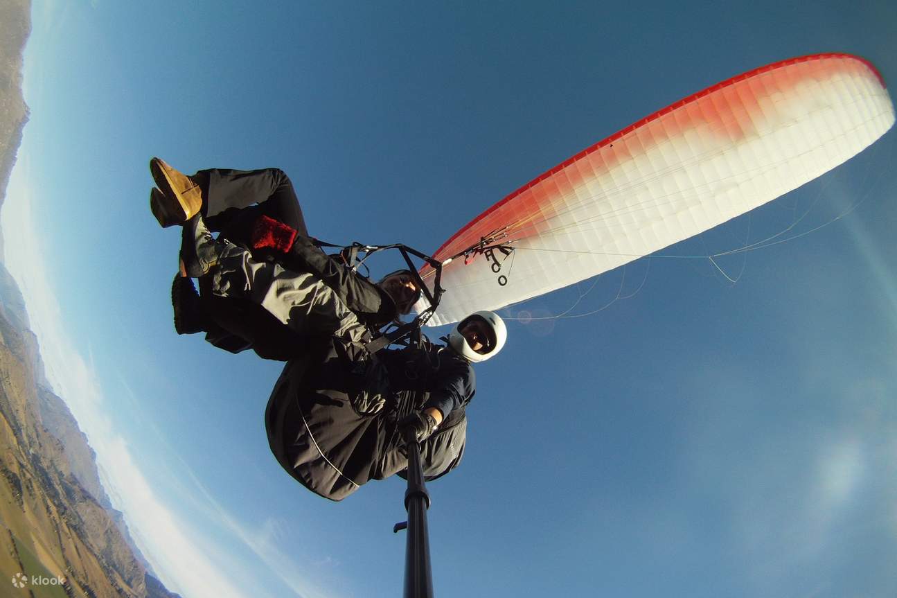 Trải nghiệm dù lượn Queenstown với Skytrek