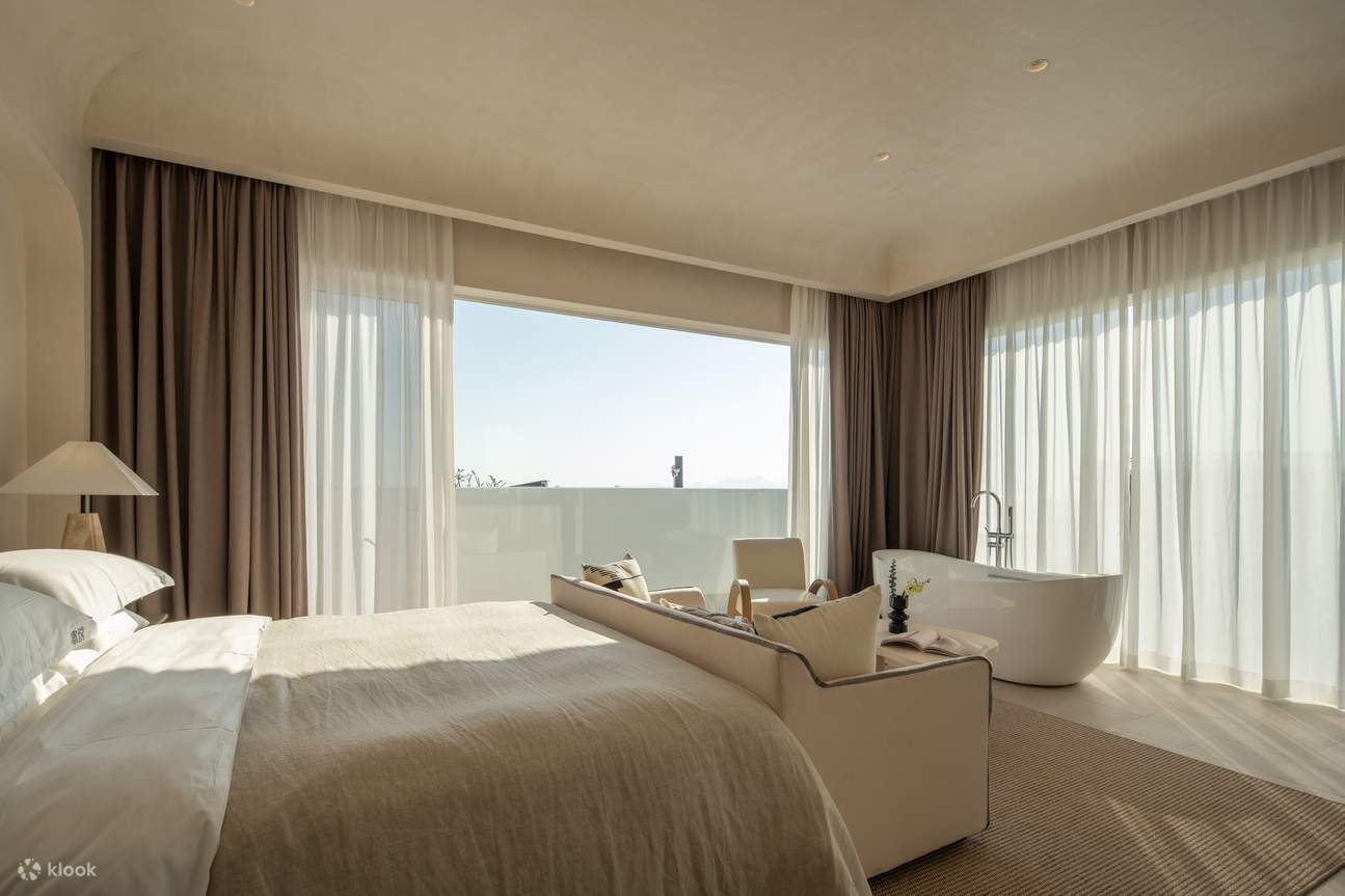 Bâtiment L · Chambre Double avec Balcon et Vue sur l'Océan L201