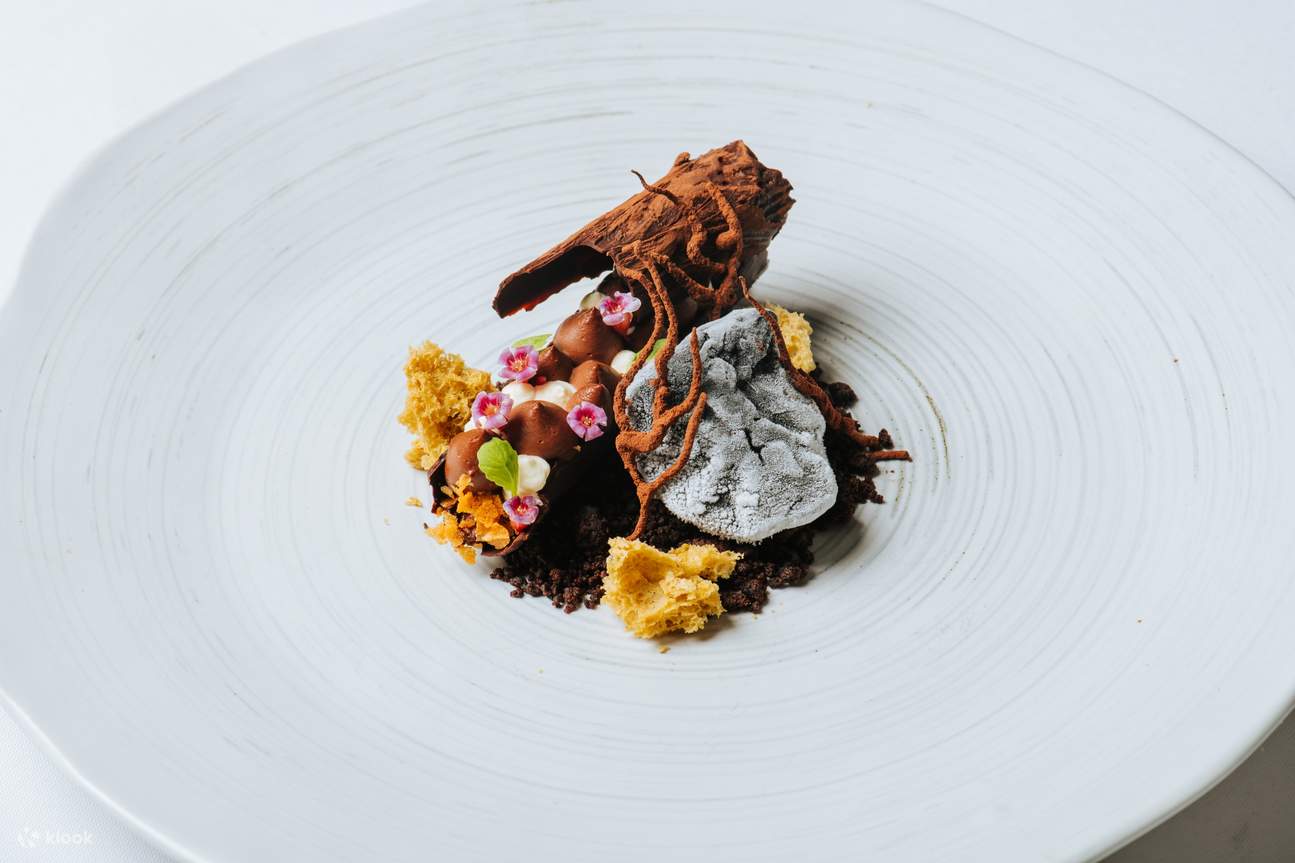 Restoran Blanc di Macalister Mansion