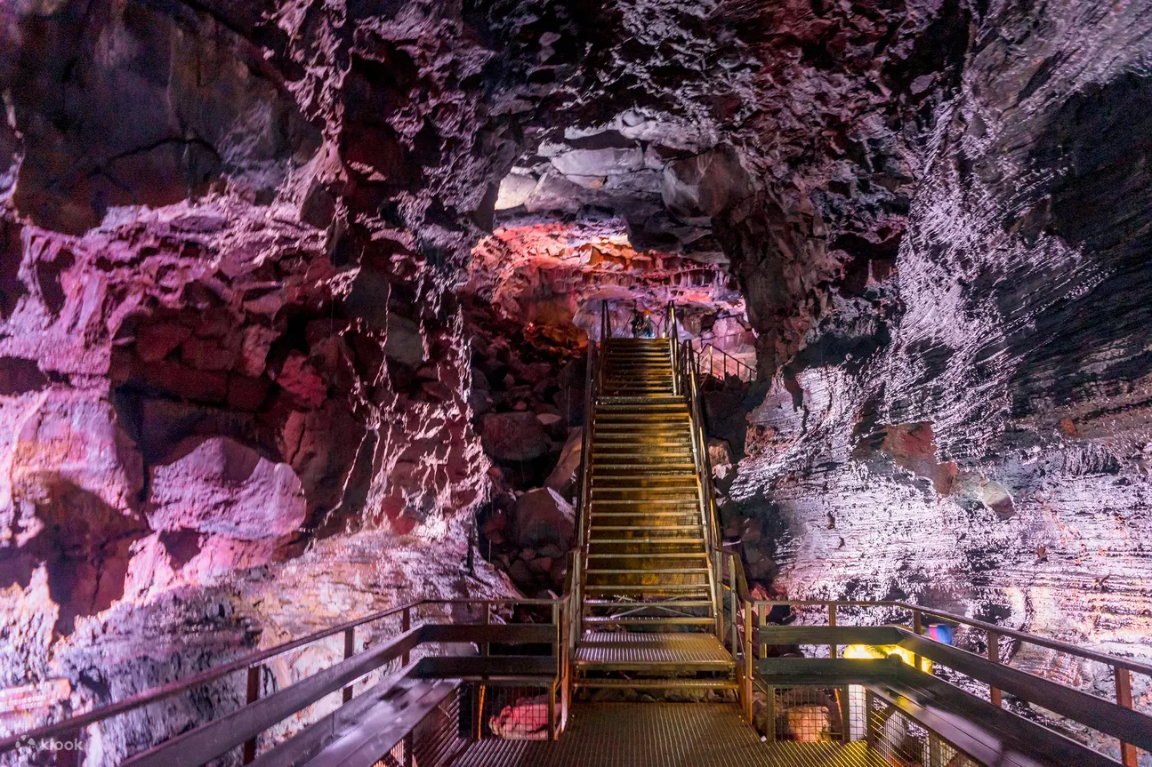 Silfra Fissure Snorkeling and Lava Caving Day Tour from Reykjavik