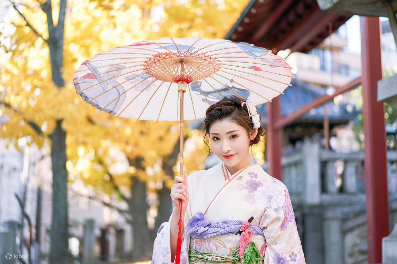femmes en kimono