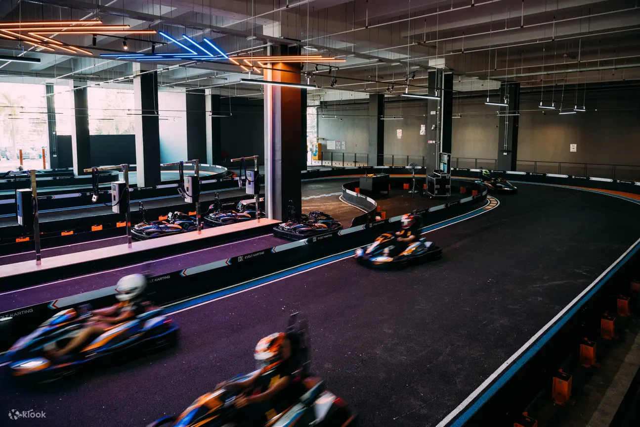 柔佛州新山 Evolt Karting 室内电动卡丁车体验