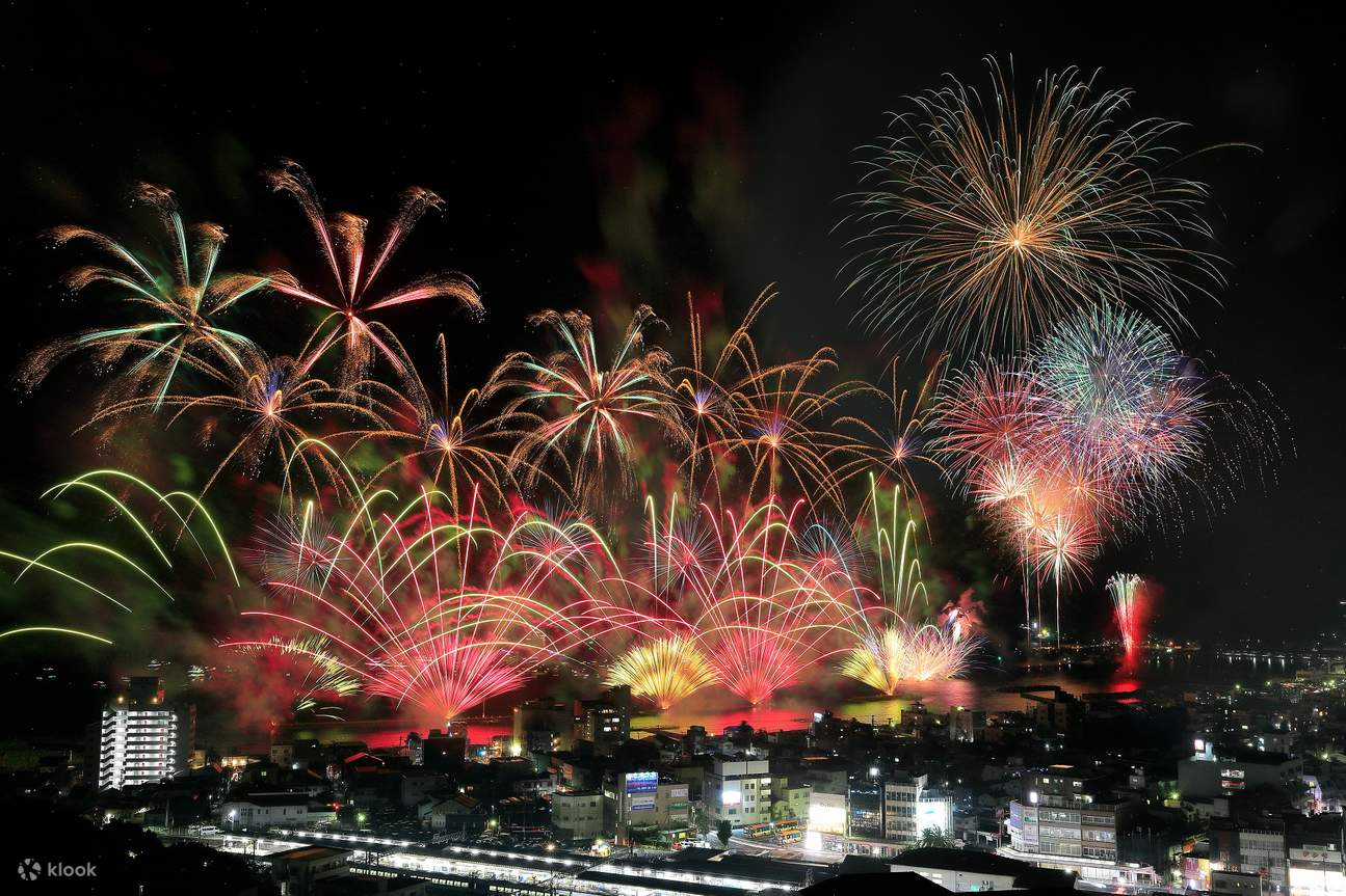 Shizuoka: Ito Onsen Sea Fireworks Festival, Mt. Omuro, Oshino
