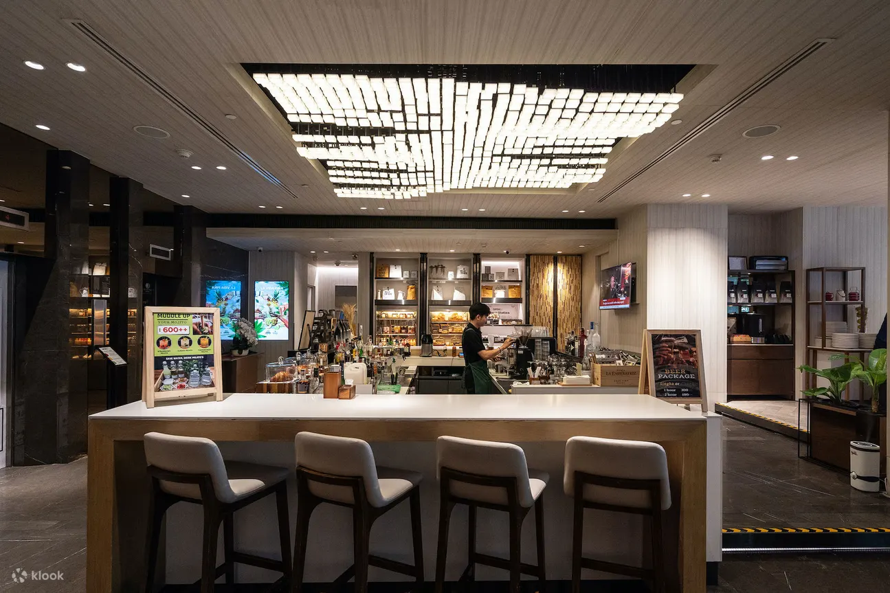 曼谷隆齐希尔顿逸林酒店 OPEN 酒吧