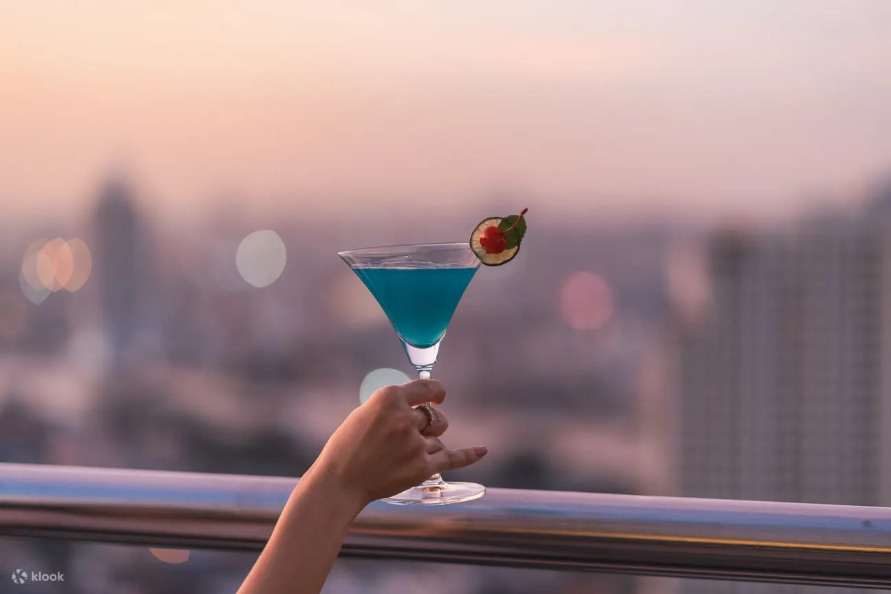 曼谷千禧希尔顿酒店 ThreeSixty 屋顶酒吧