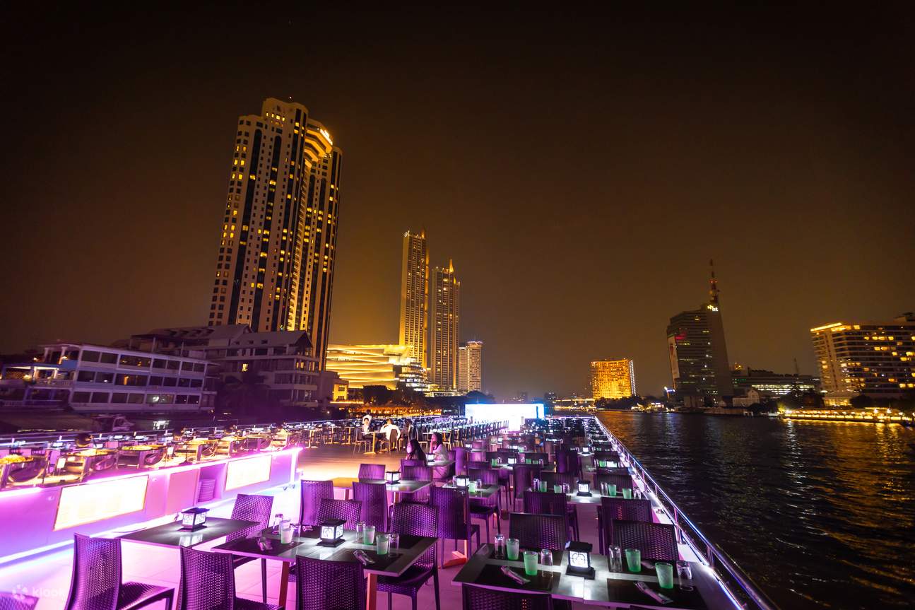 Die luxuriöse White Dinner Cruise in Bangkok