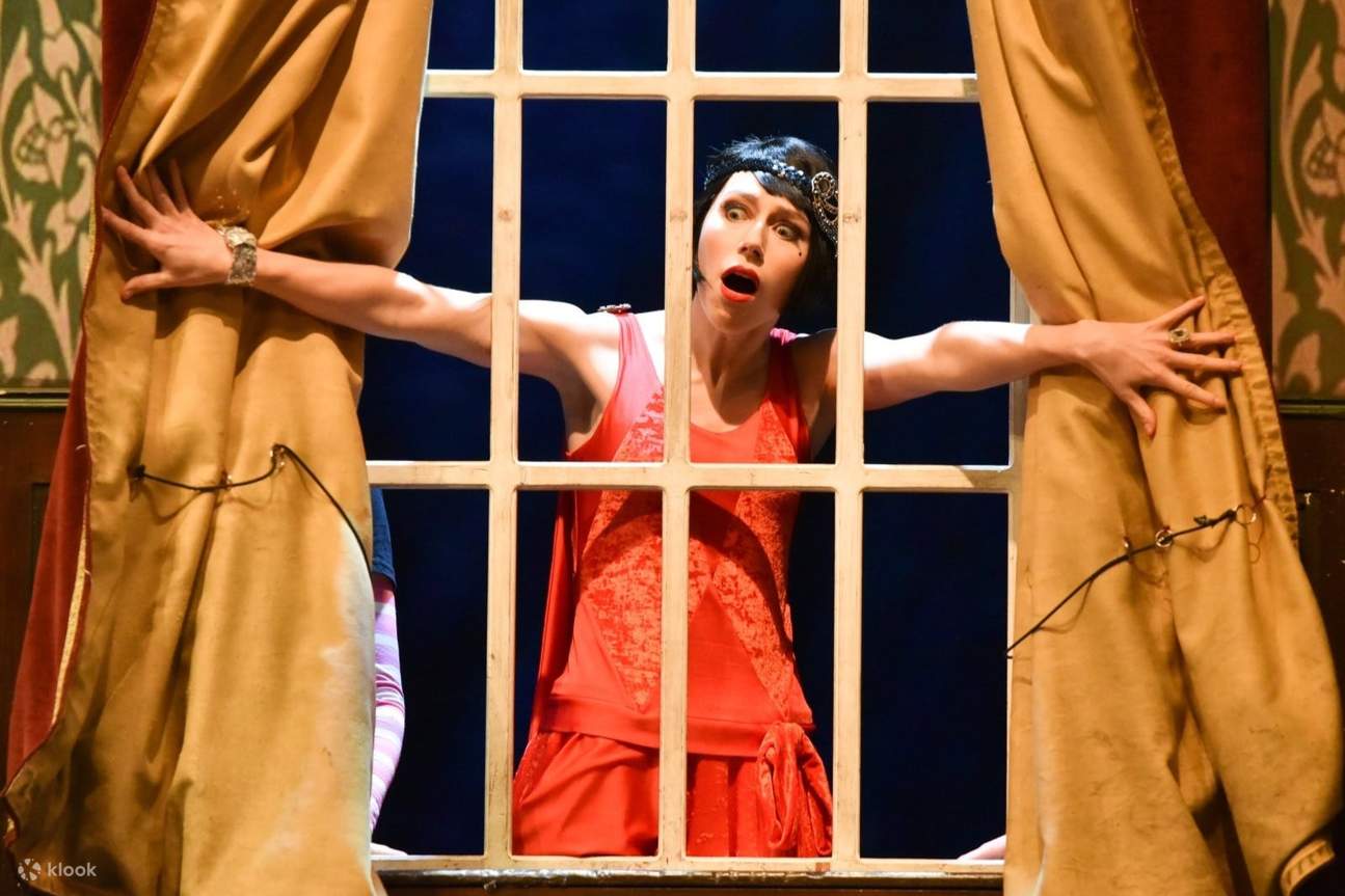 失敗した劇のシーン