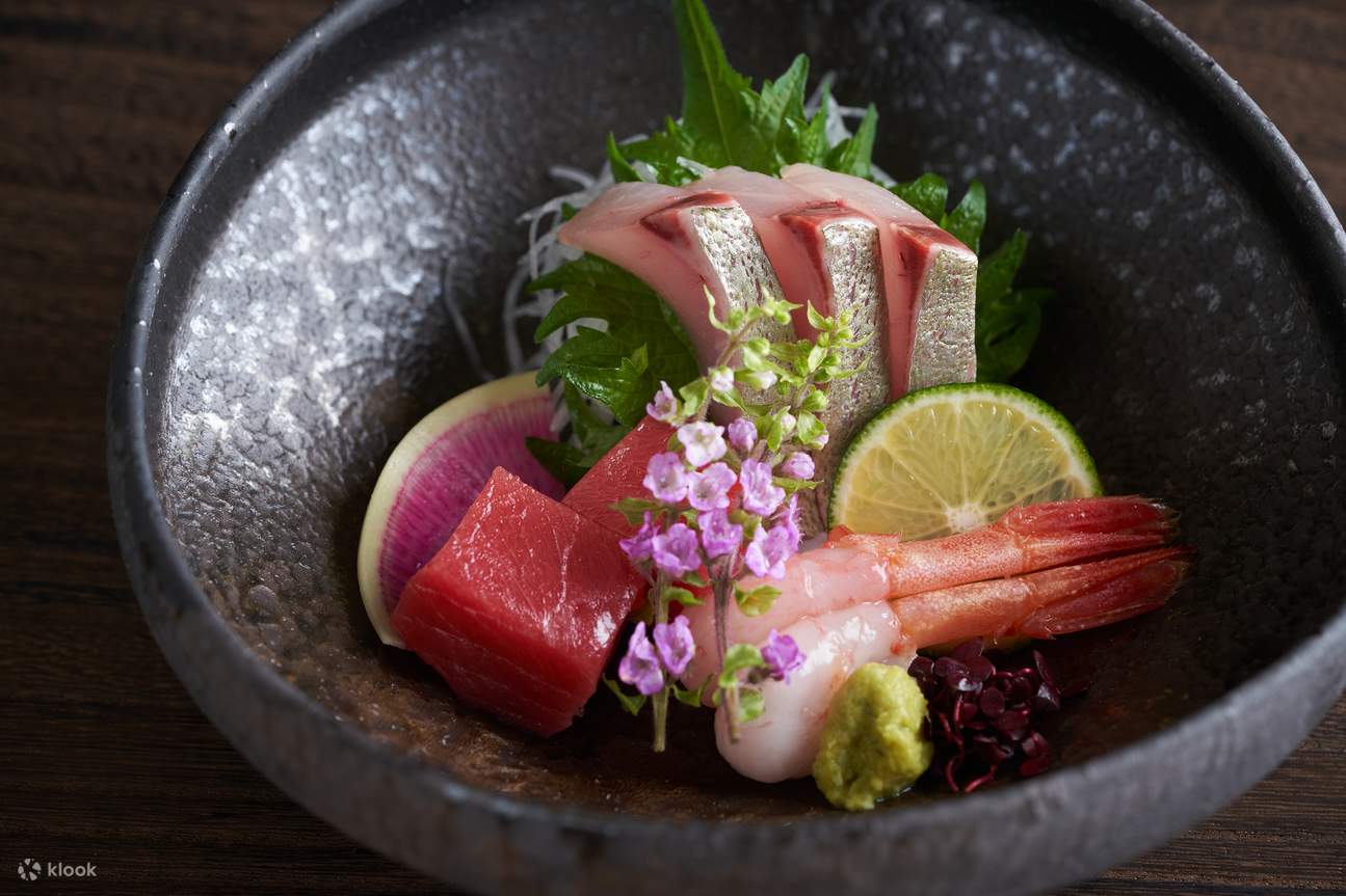 Tour Đêm Khám Phá Quán Bar ở Shinjuku, Tokyo