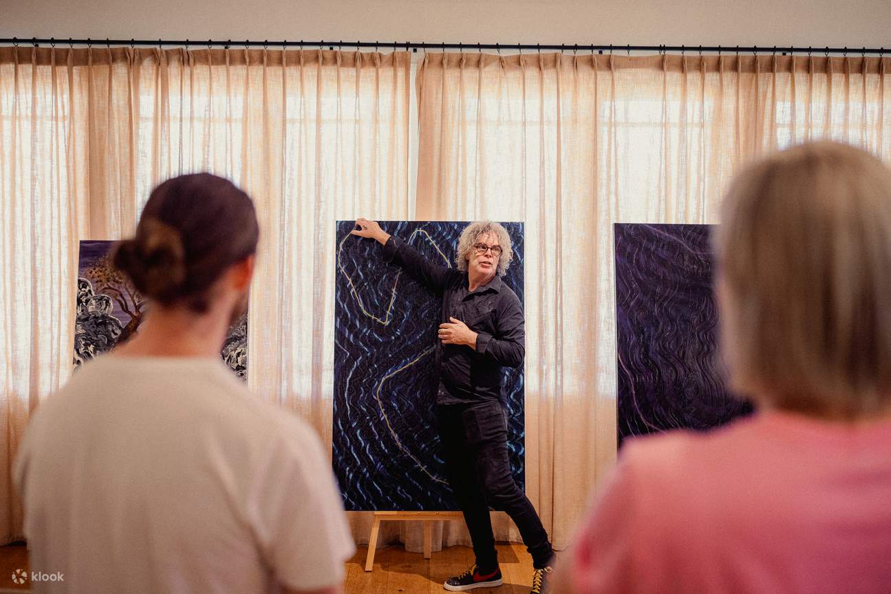 Recorrido por la Galería de las Primeras Naciones Australianas con Birrunga Wiradyuri