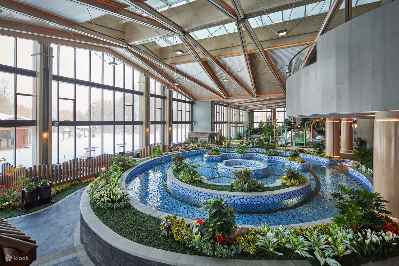 Club Med Changbaishan Resort (Accommodation + All-day Dining + Professional Skiing Lessons + Unlimited Skiing Experience + Hot Spring Center + Evening Parties)