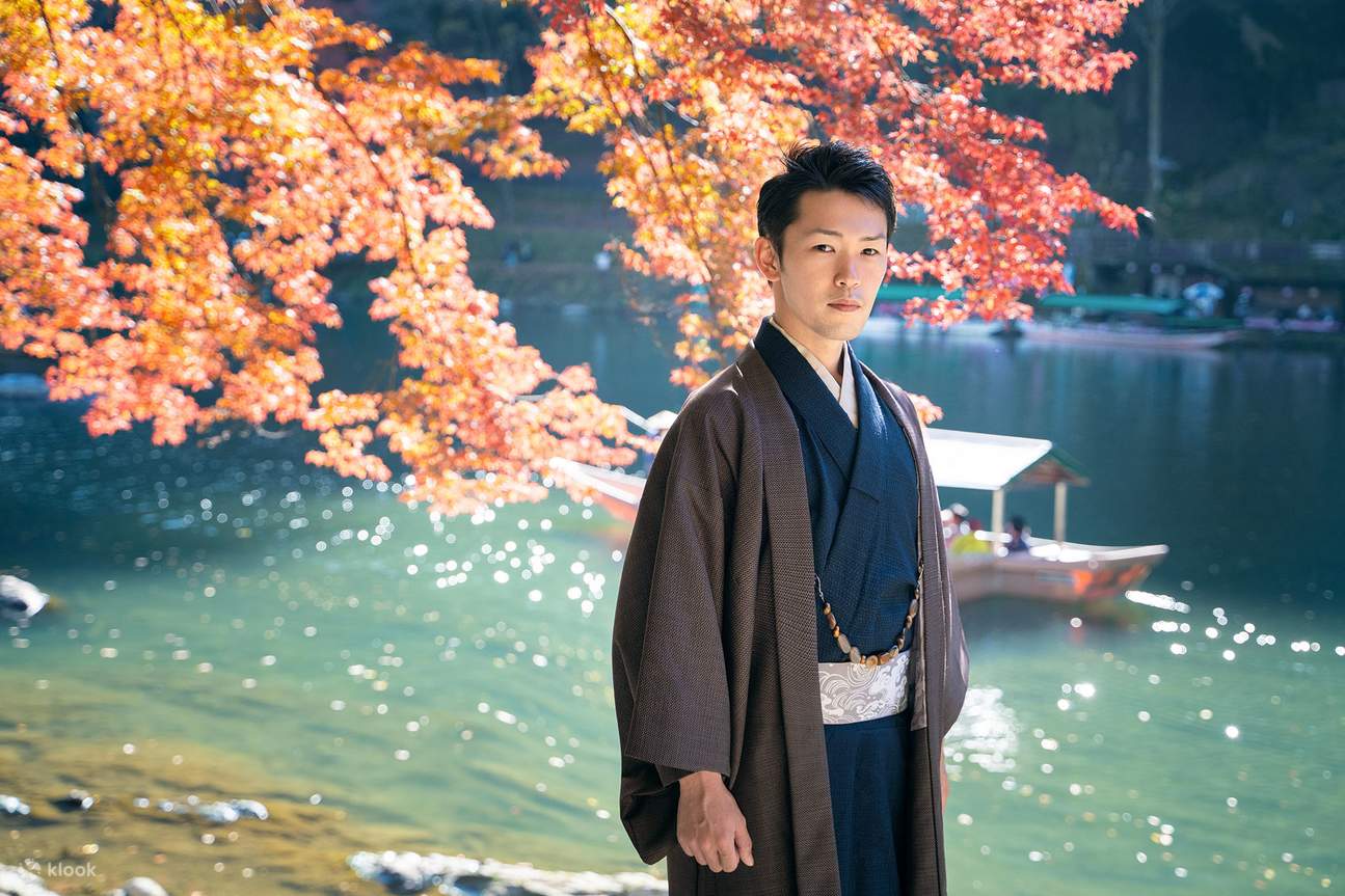 男士和服。价格5500日元+税（原价6500日元）